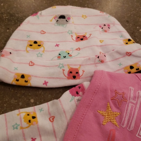 Super Cute NWT Little Monsters Onesie - Picture 4 of 8